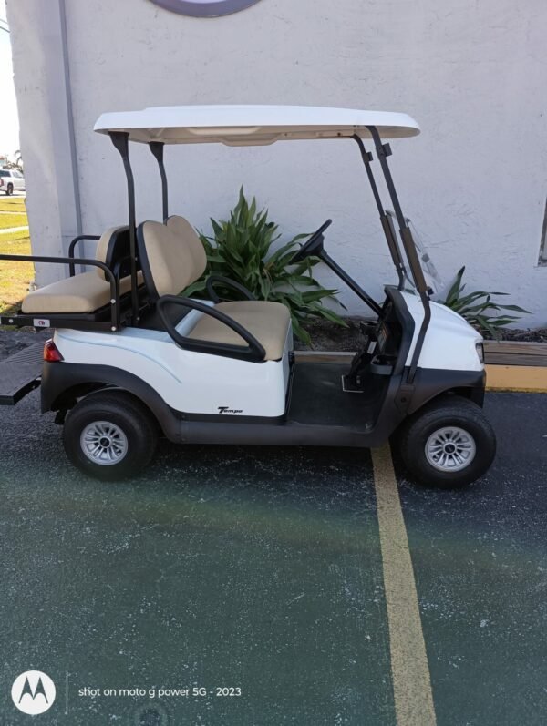 2021 Club Car Tempo – 4 Passenger Lithium Golf Cart (Arctic White)