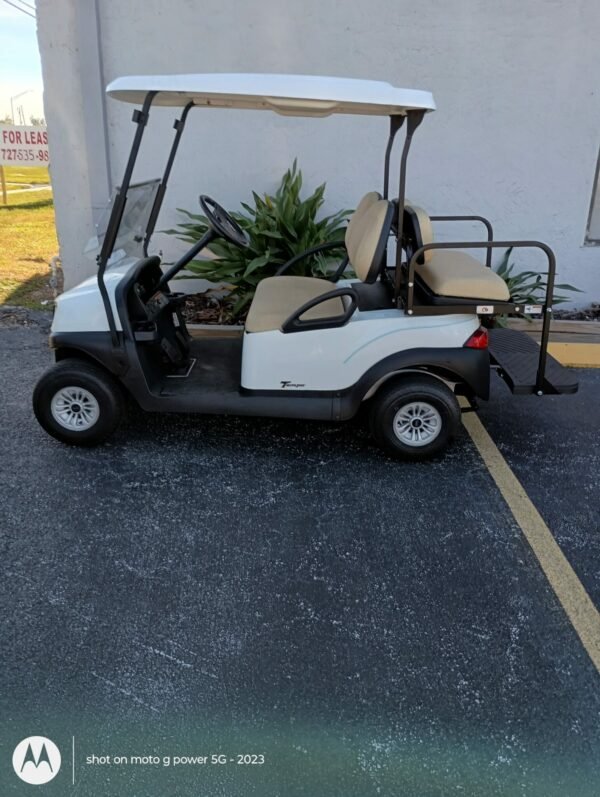 2021 Club Car Tempo – 4 Passenger Lithium Golf Cart (Arctic White)