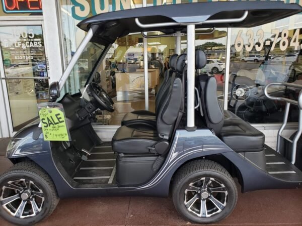 2022 Evolution D3 – 4 Passenger Lithium Golf Cart (130Ah • Arctic Gray)