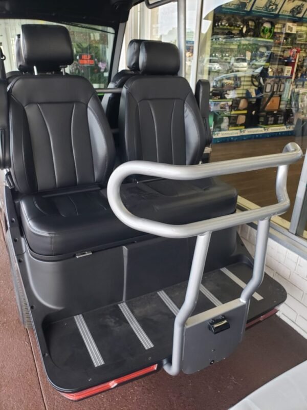 2022 Evolution D3 – 4 Passenger Lithium Golf Cart (130Ah • Arctic Gray)