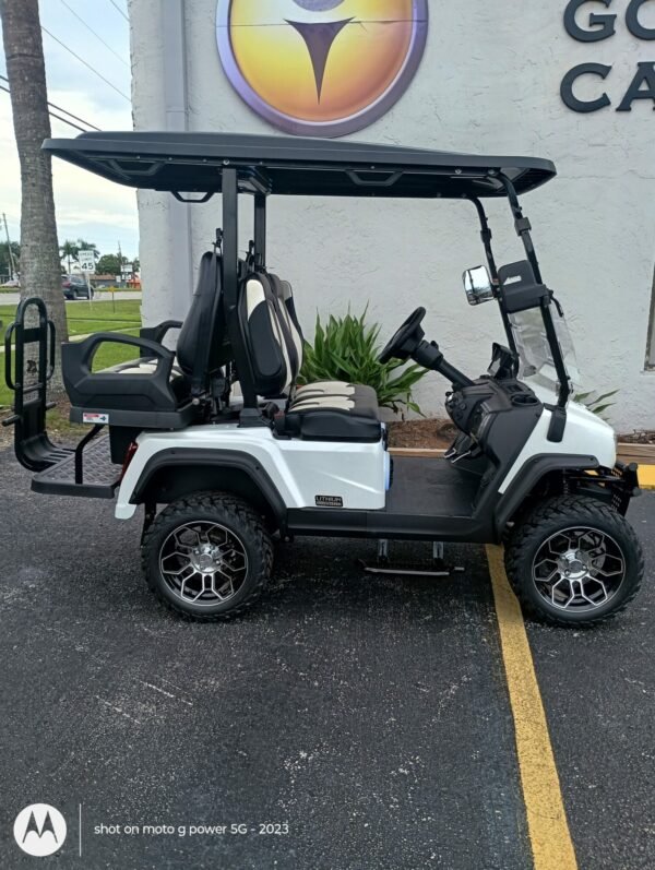 2025 Evolution D5 Maverick 2+2 Plus – Lithium Golf Cart (Mineral White) 3 Evolution D5 Maverick 2+2 Plus – Lithium Golf Cart (Mineral White)