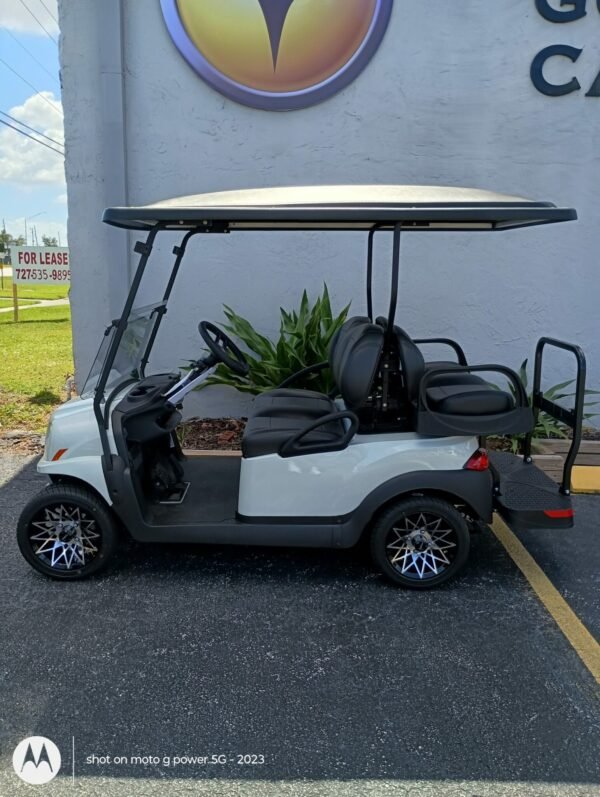 2026 Club Car Onward – 4 Passenger Electric Golf Cart (Glacier White)