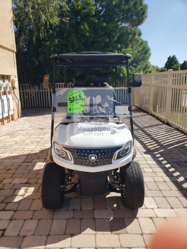 2026 Solana XA 4 Forward – 4 Passenger Lithium Golf Cart (Oster White)