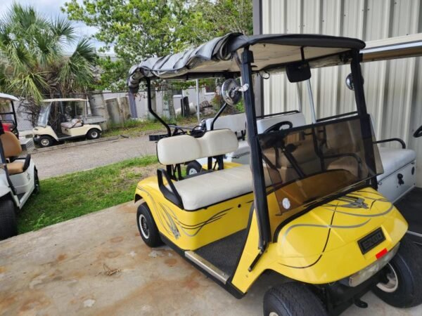 Pre-Owned EZGO TXT – 2 Passenger – Electric – Yellow